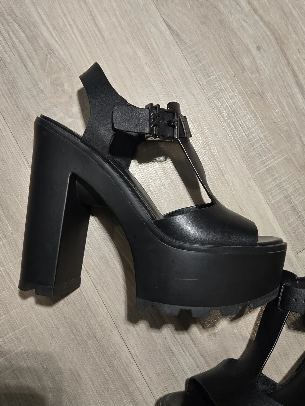MICHAEL Michael Kors Sinead Leather Platform Sandals Black Sz 6.5